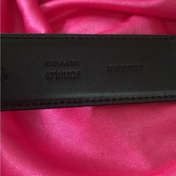 COACH Heritage Signature leather Reversible Black / Gray Belt 42 mm